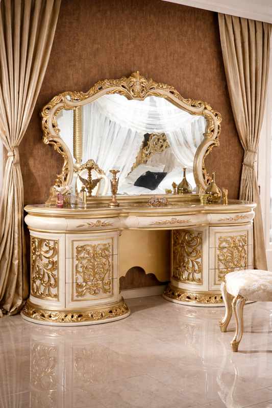 ROYAL HANDCARVED LUXURY DRESSING UNIT WITH ITALIAN GOLD ARTISTRY FOR ELITE GLOBAL INTERIORS WORLDWIDE