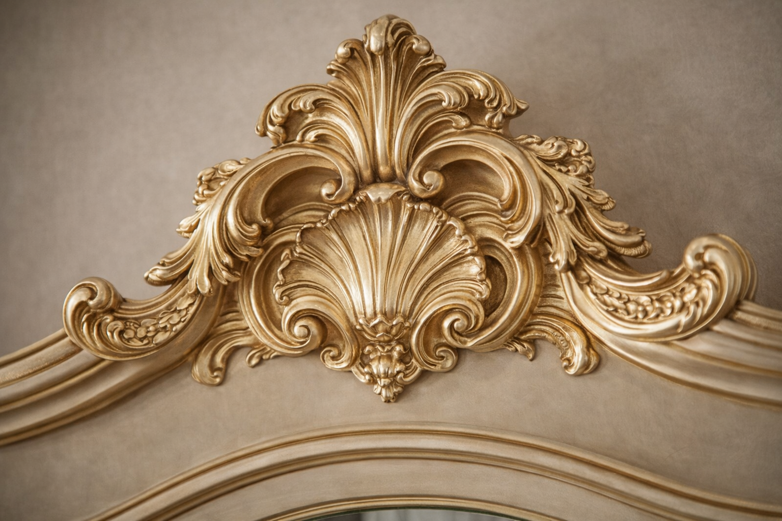 VERSAILLES INSPIRED HANDCARVED GOLD LEAF LUXURY SHOWCASE CABINET AND TELEVISION CONSOLE - Image 3